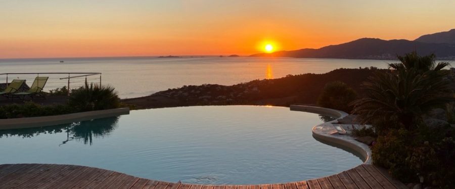 Coucher de soleil depuis la terrasse